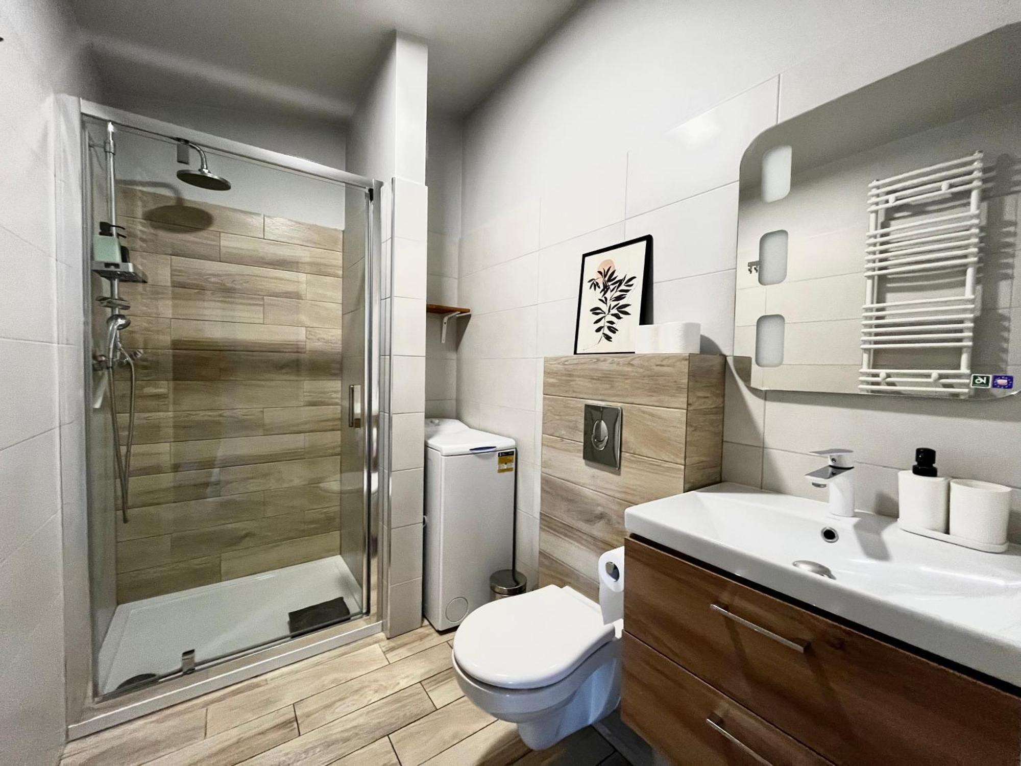 Center Z Parkingiem Apartment