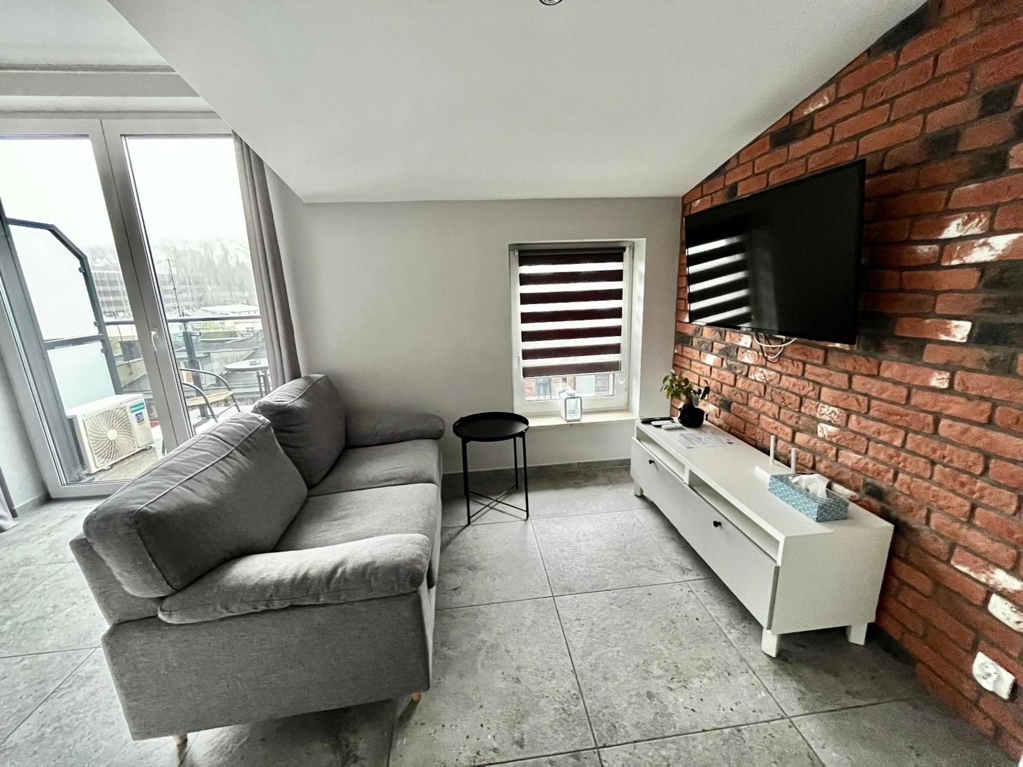 Center Z Parkingiem Apartment *